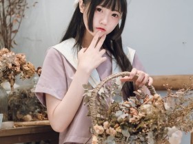 萌妹cos初中生, 看清她的“初恋腿”, 网友: 糟糕, 血压又高了